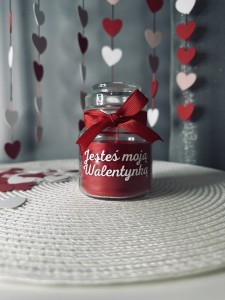 Świeczka walentynkowa z napisem MAŁA